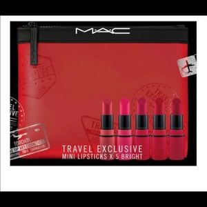 NWT!! 5 MINI MAC LIPSTICKS IN A TRAVEL THEMED ZIP MAKEUP BAG